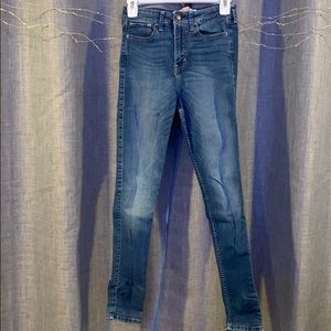 Hollister High Rise Jeans